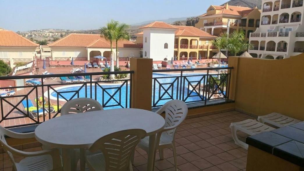 Apartamentos Dinastia Los Cristianos  Exterior foto